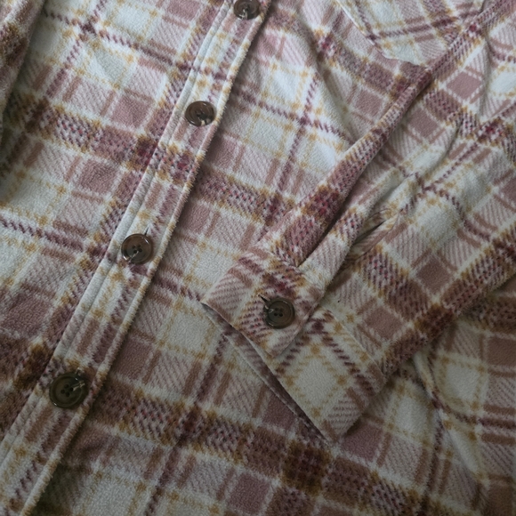 Maurices Pink and Cream Plaid Shacket Size XL - Picture 4 of 4